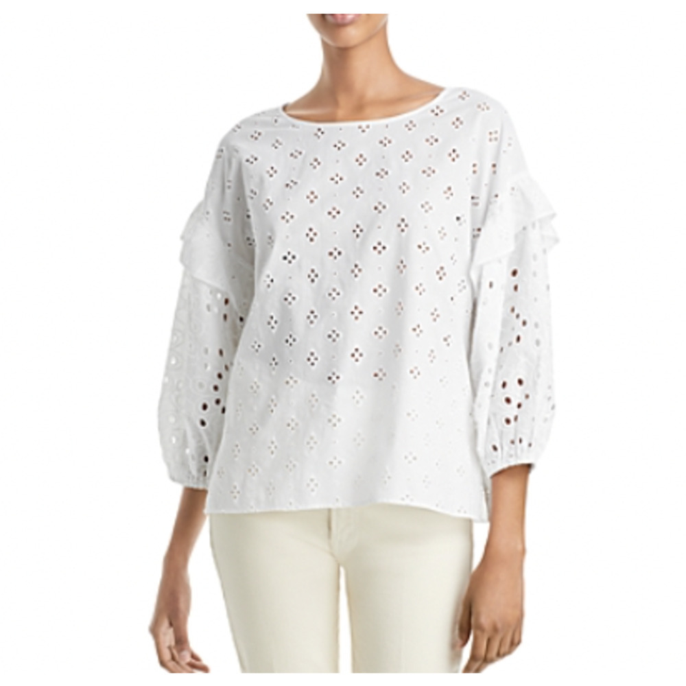 Status by Chenault Cotton Eyelet Blouse​​​​​​​​​​​​